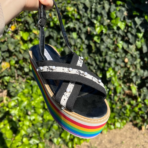 Cape Robbin rainbow platform sandals 8M - Picture 2 of 6